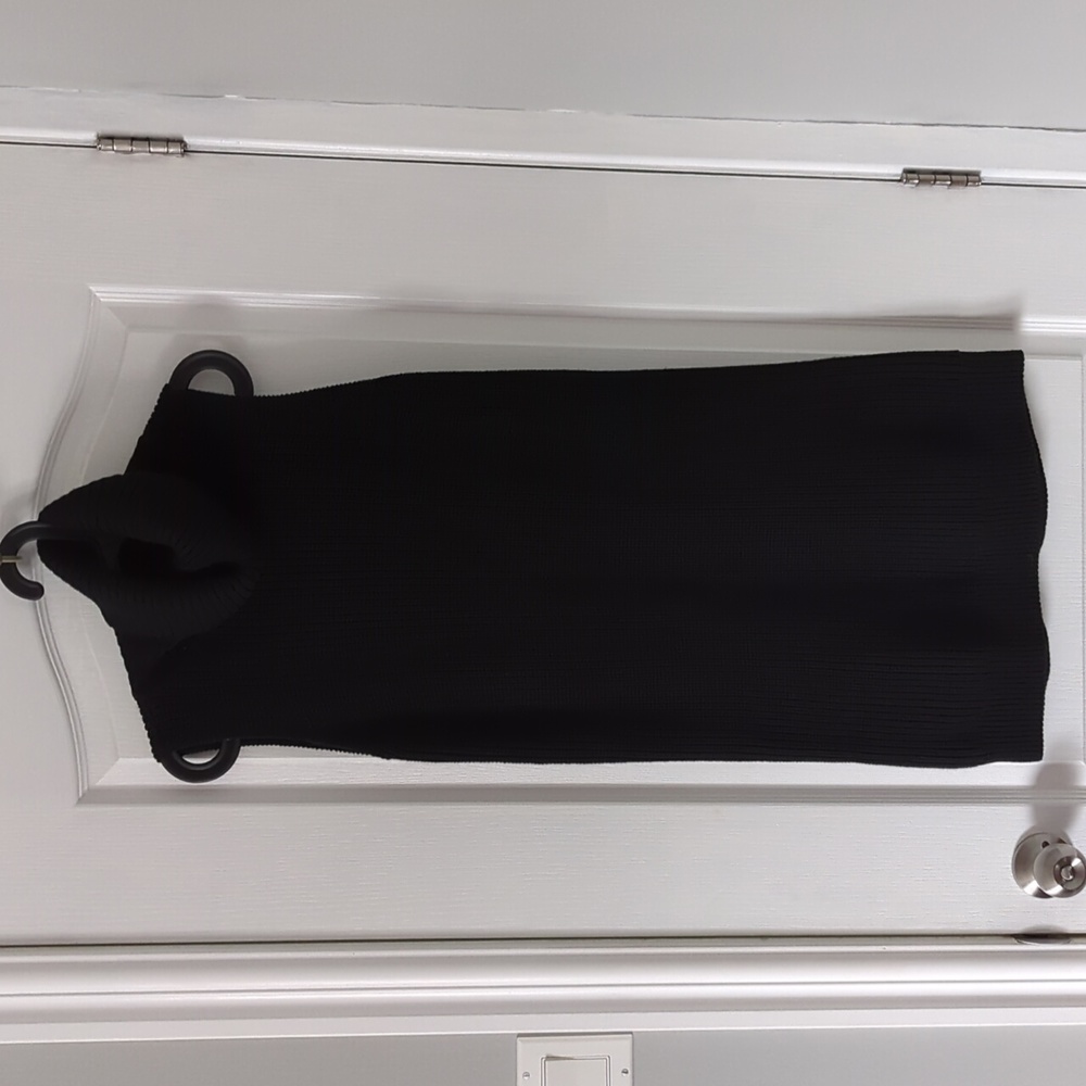 Sleeveless sweater dress